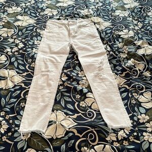 Altar’d State NWT distressed white jeans size 28